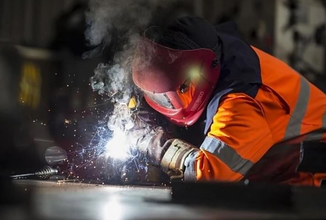Storie di imprese e lavoratori che non si arrendono alla crisi